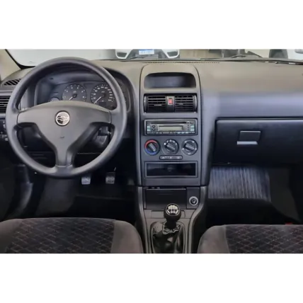 Moldura 6.8" e 7" Fiamon Chevrolet/Astra/Hatch/Sedan 1998/2011 - Preta